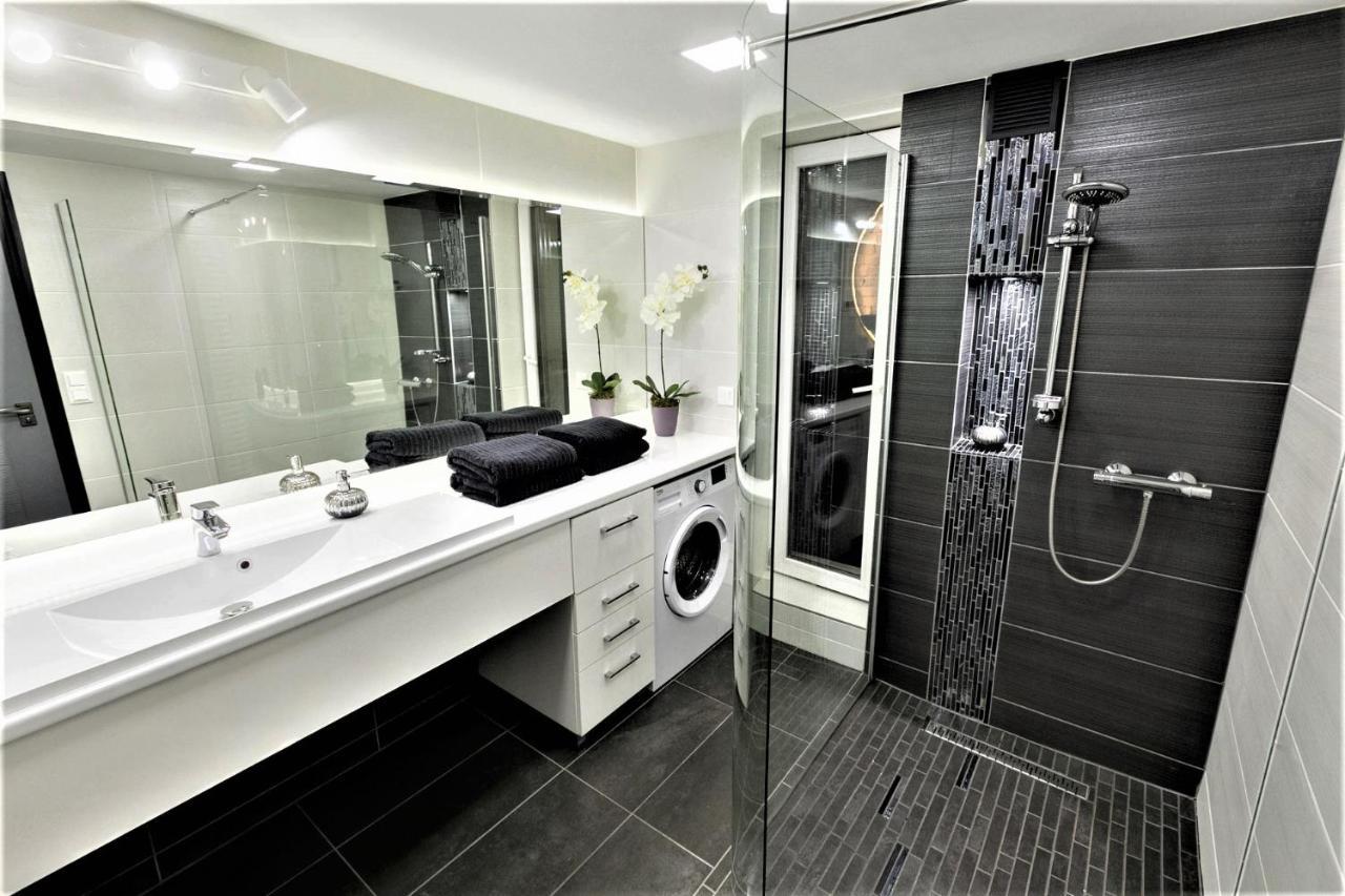 Goldcentral Apartment Art B6 Budapest Bagian luar foto