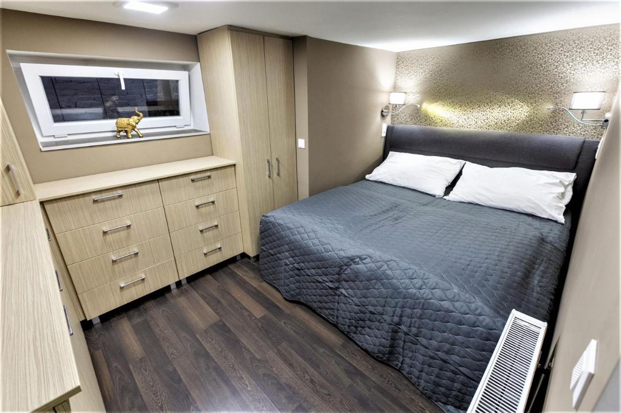 Goldcentral Apartment Art B6 Budapest Bagian luar foto
