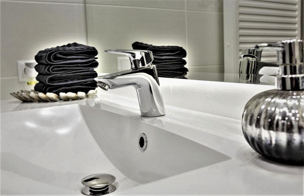 Goldcentral Apartment Art B6 Budapest Bagian luar foto
